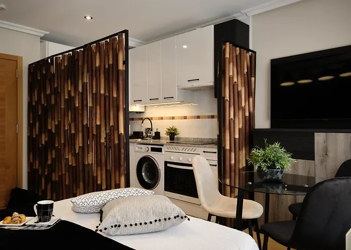 El Balconcillo, Elegante En El Centro Διαμέρισμα Χιχόν